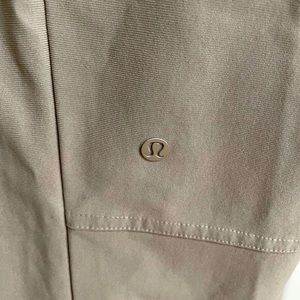 Men’s Lululemon ABC pant